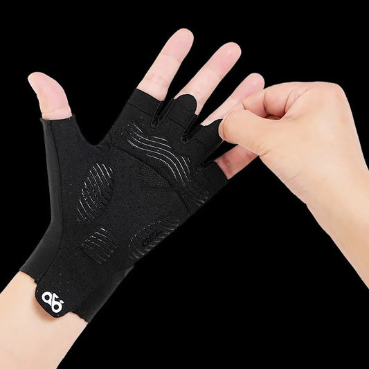Anti slip and shock-absorbing half finger gloves